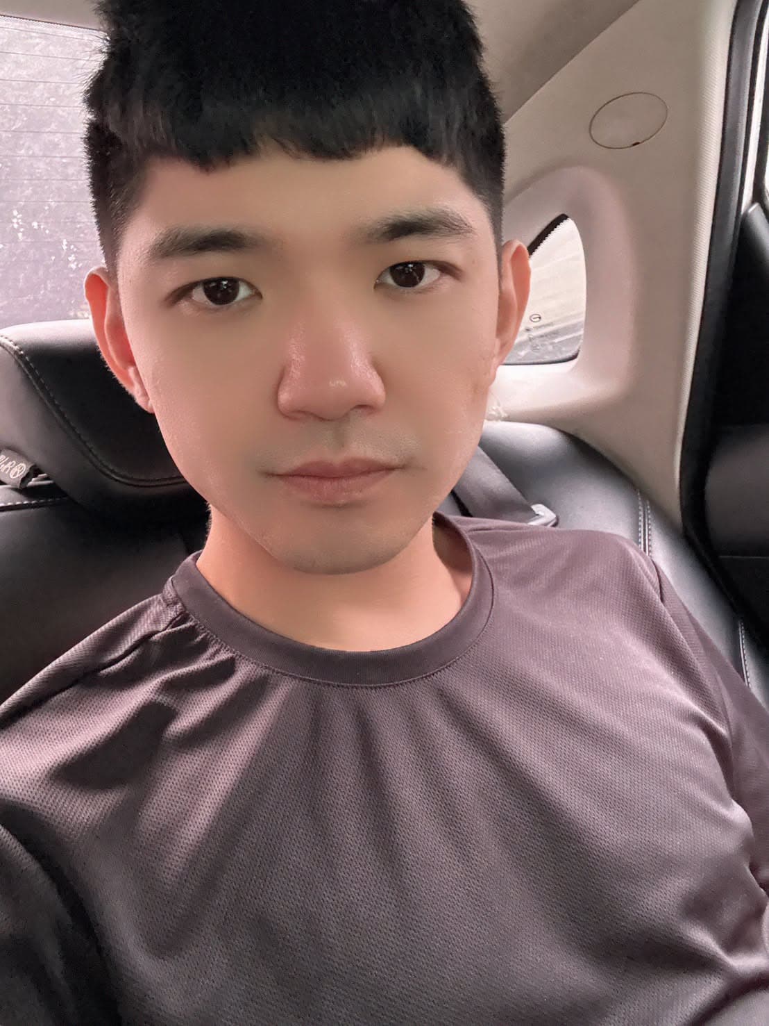 直播主晚安小雞與阿鬧在柬埔寨自導自演遭綁架凌虐,遭當地警方識破逮捕,被法院重判2年有期徒刑。(翻攝晚安小雞臉書)