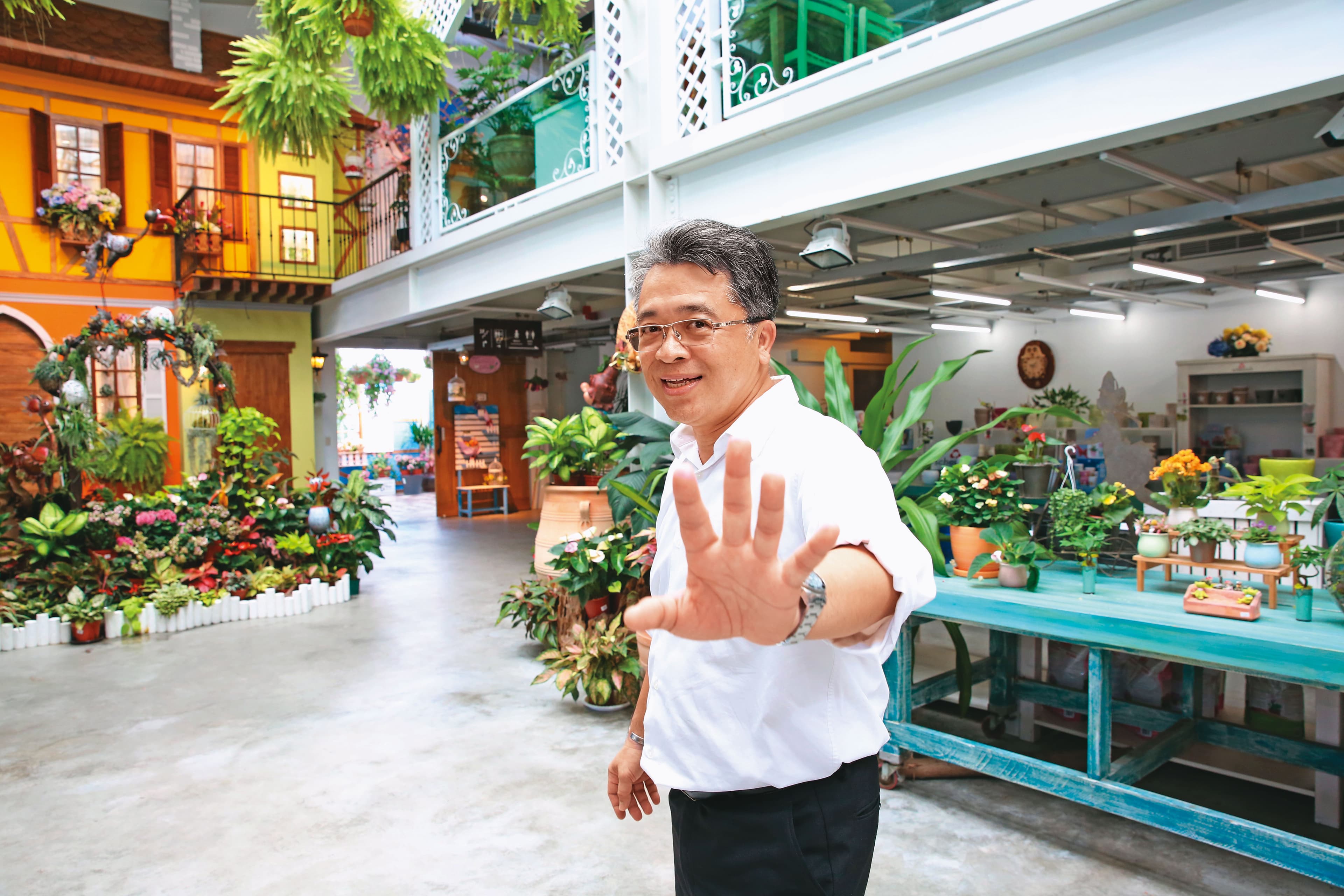 面對龍邦朱國榮來勢洶洶，以詹逸宏（圖）為首的泰山公司派不得不繃緊神經備戰。