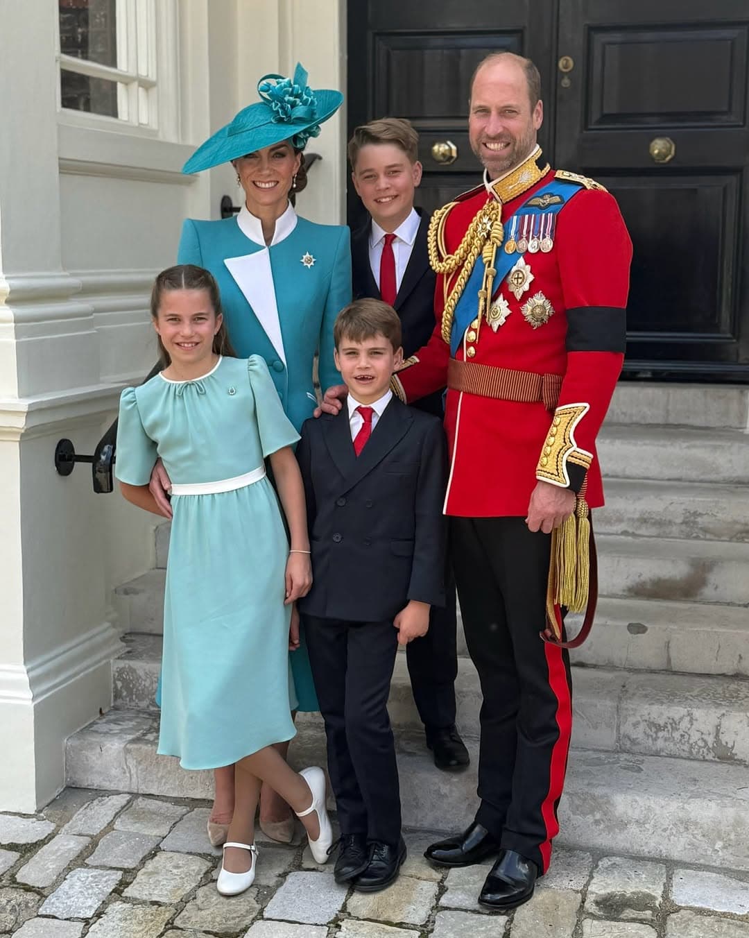 威廉王子與凱特王妃育有3名子女。(翻攝princeandprincessofwales IG)