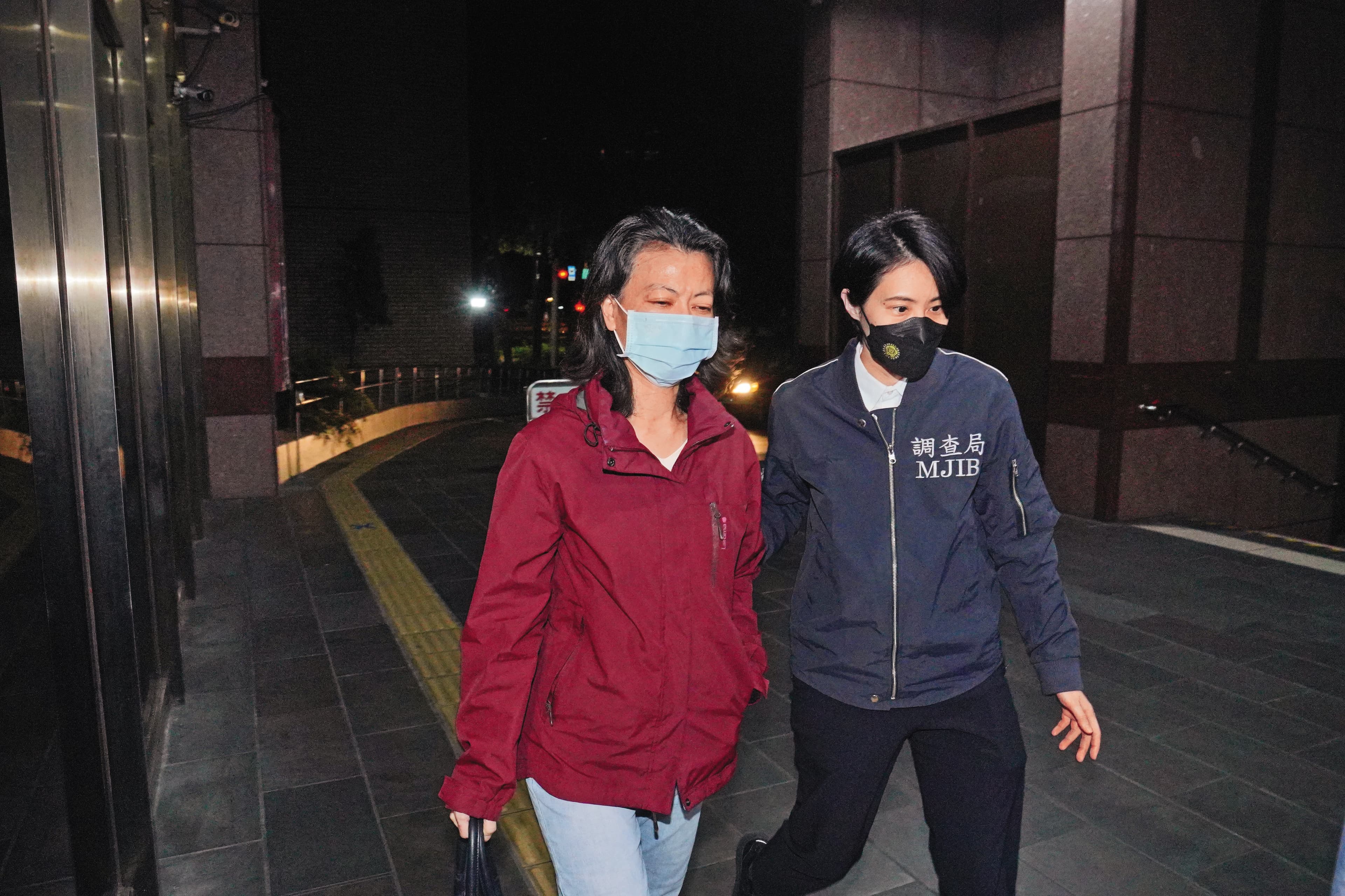 高金素梅助理林怡君（左）多次參加中國統戰部幹訓班，且涉在台發展共諜組織，現遭羈押禁見。